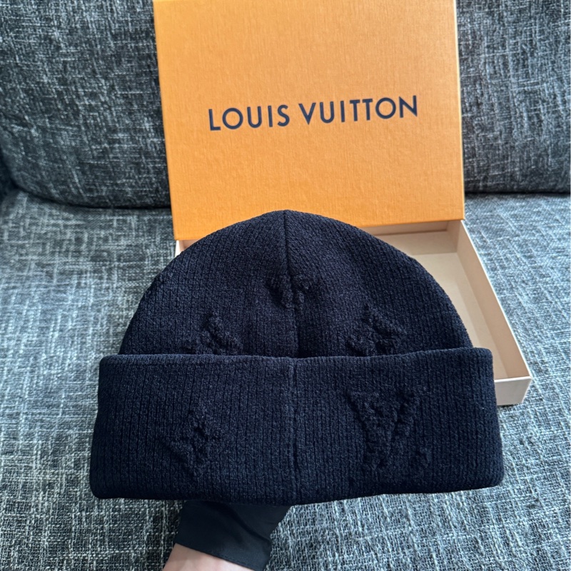 LV crush 黑色毛帽-2