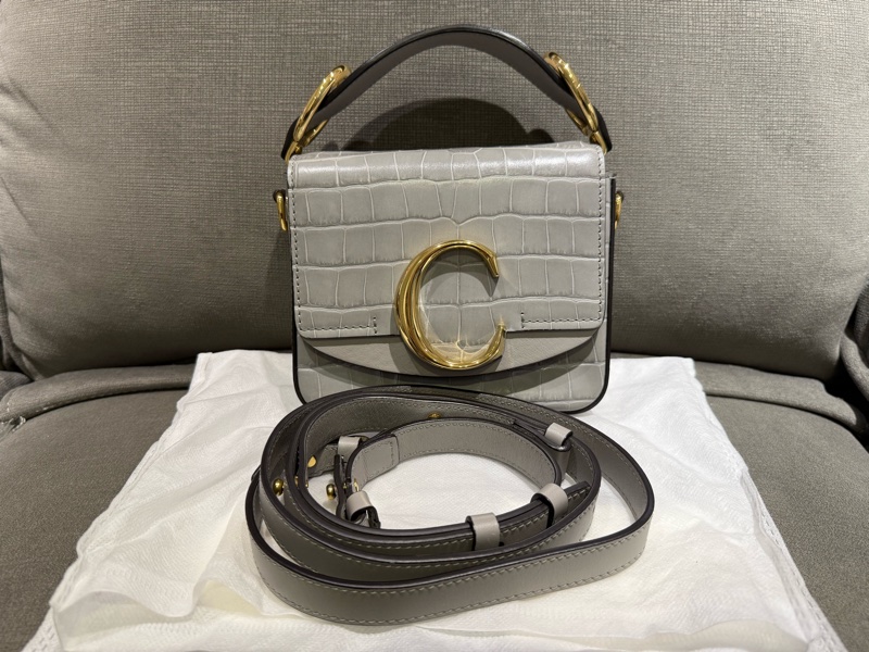 🌟Chloè Mini C Bag 鱷魚牛皮壓紋 大象灰 明星同款-0