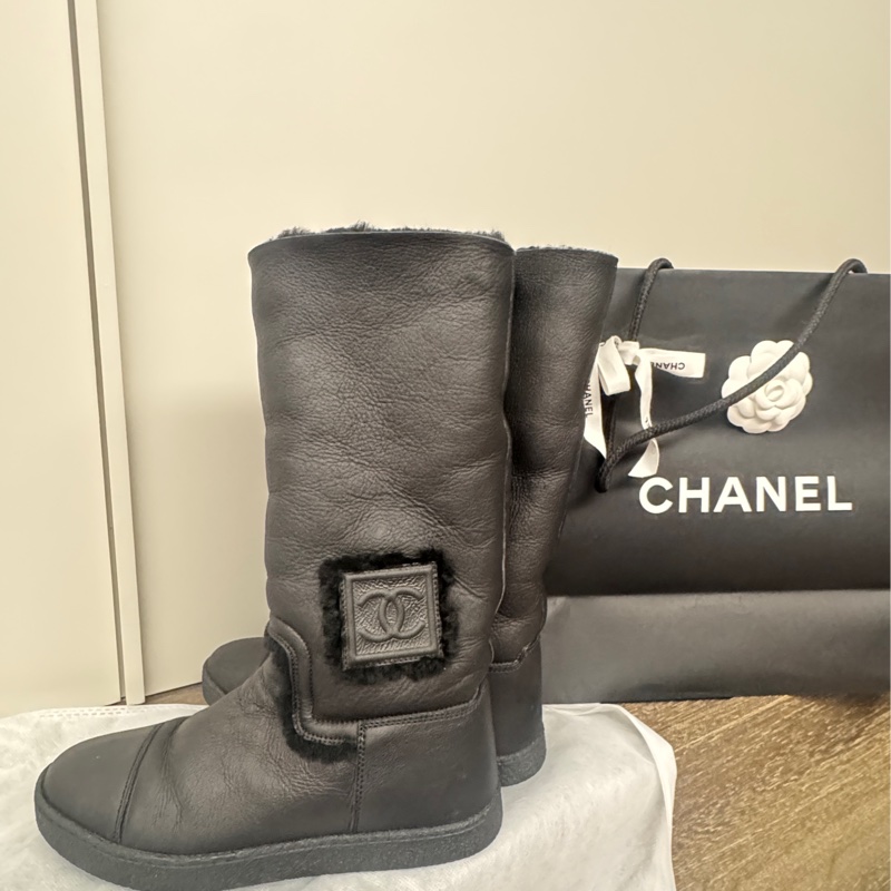 近全新香奈兒Chanel 全黑皮革內刷毛長靴雪靴皮靴37.5-8