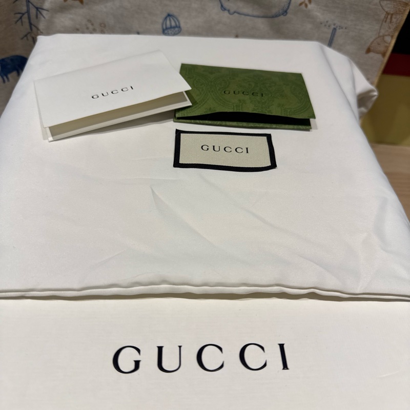 GUCCI GG馬夢 Marmont 系列肩背包 近全新閒置品-19