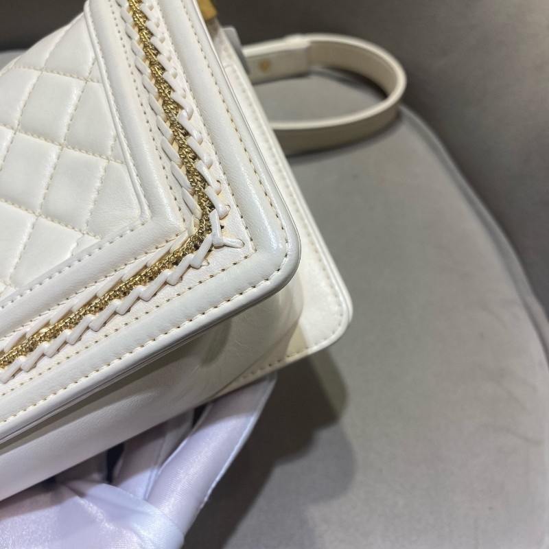 Chanel Leboy 奶白色 牛皮 金色鏈條 小號 20cm 肩背包斜背包-20