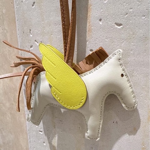 HERMES 黃翅膀小飛馬吊飾