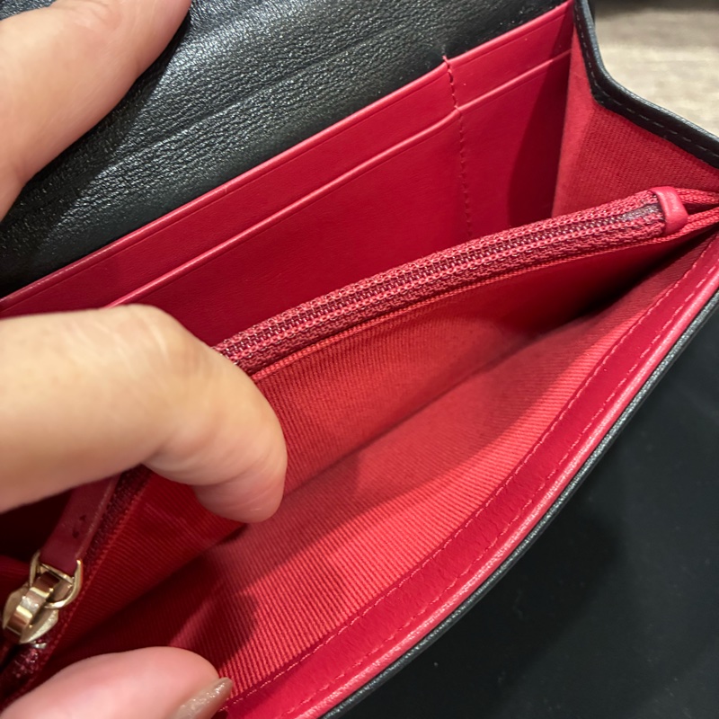 香奈兒Chanel 19系列黑色中夾 二手商品 31開 🈶盒保卡購證影本塵袋-16