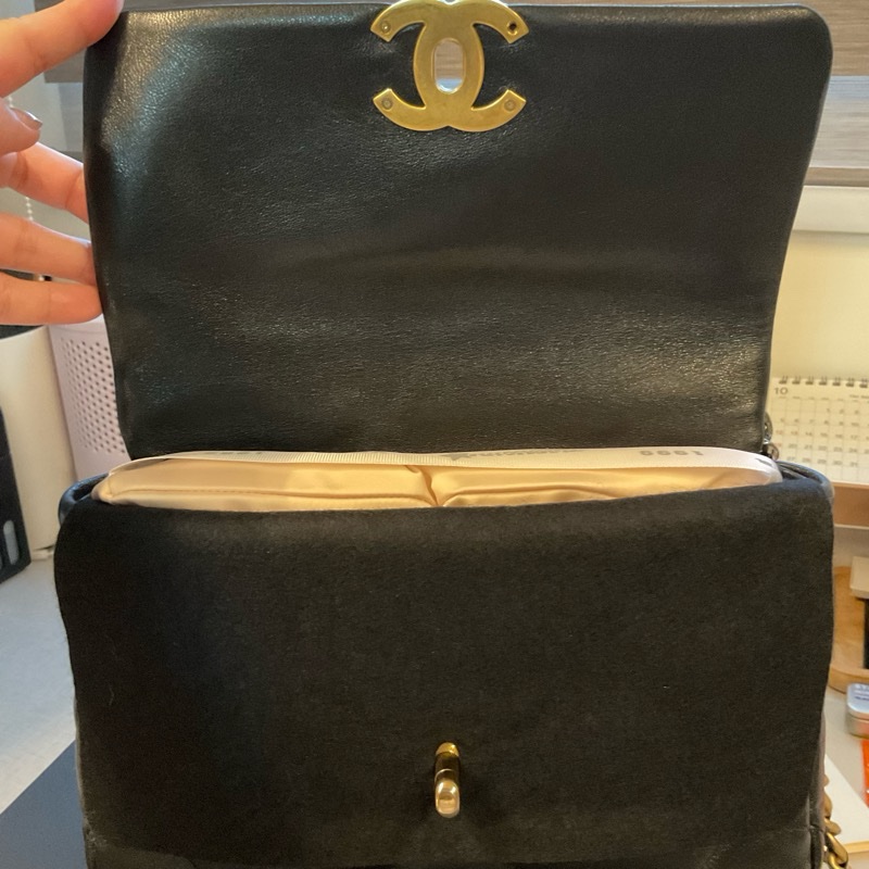CHANEL 19 口蓋包 中號-5