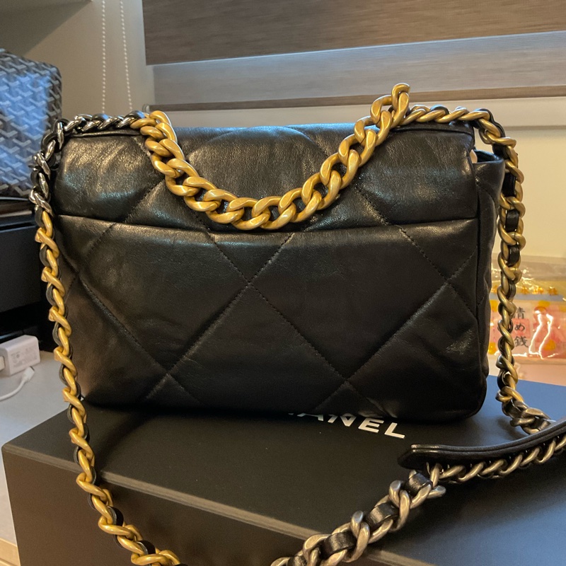 CHANEL 19 口蓋包 中號-7