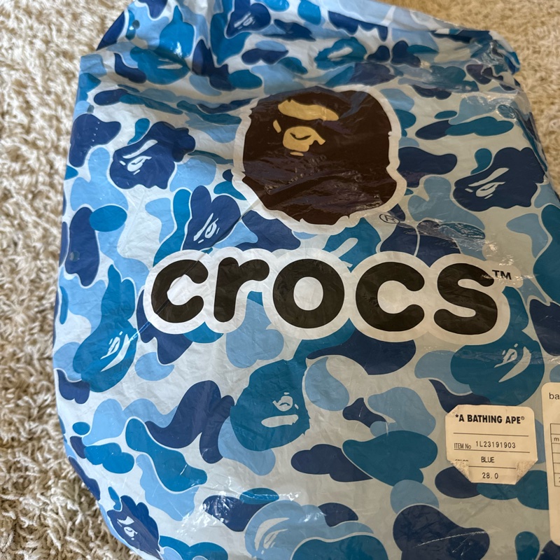 A BATHING APE® BAPE x Crocs Classic Clog 聯名款洞洞鞋-10