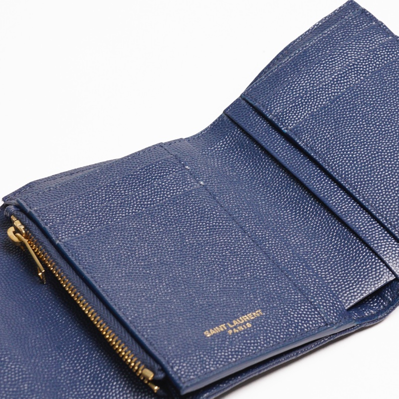YSL MONOGRAM 魚子醬牛皮信封釦式短夾-4