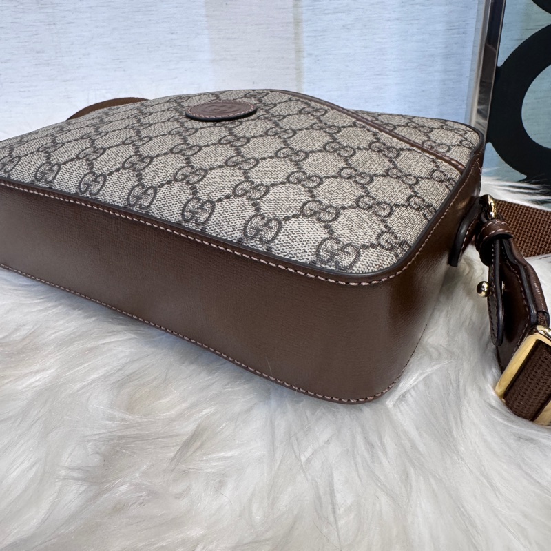 Gucci PVC咖牛皮相機包 近全新-6
