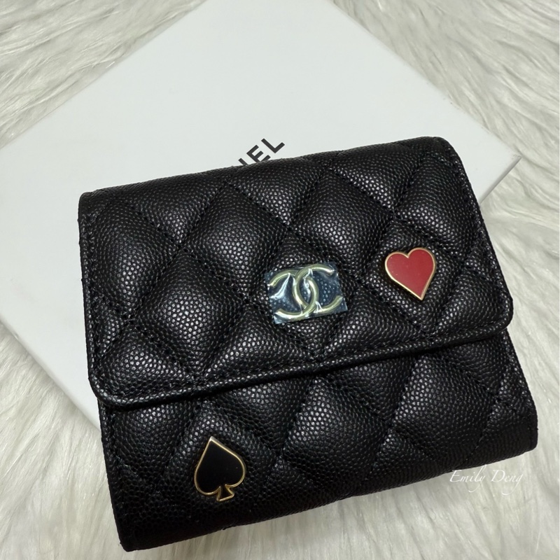 Chanel 愛心款牛皮三折短夾-2