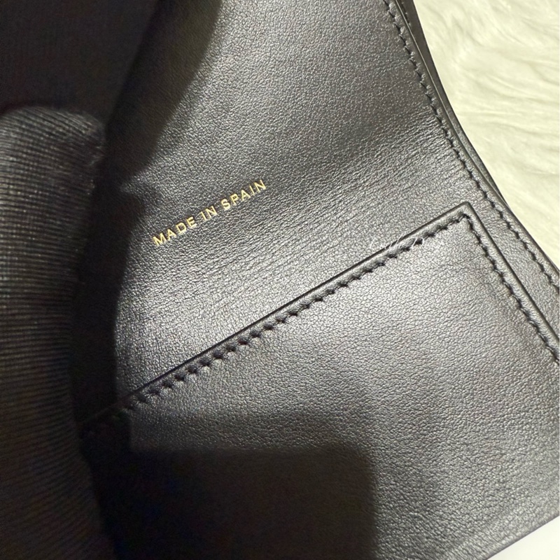 Chanel 愛心款牛皮三折短夾-7