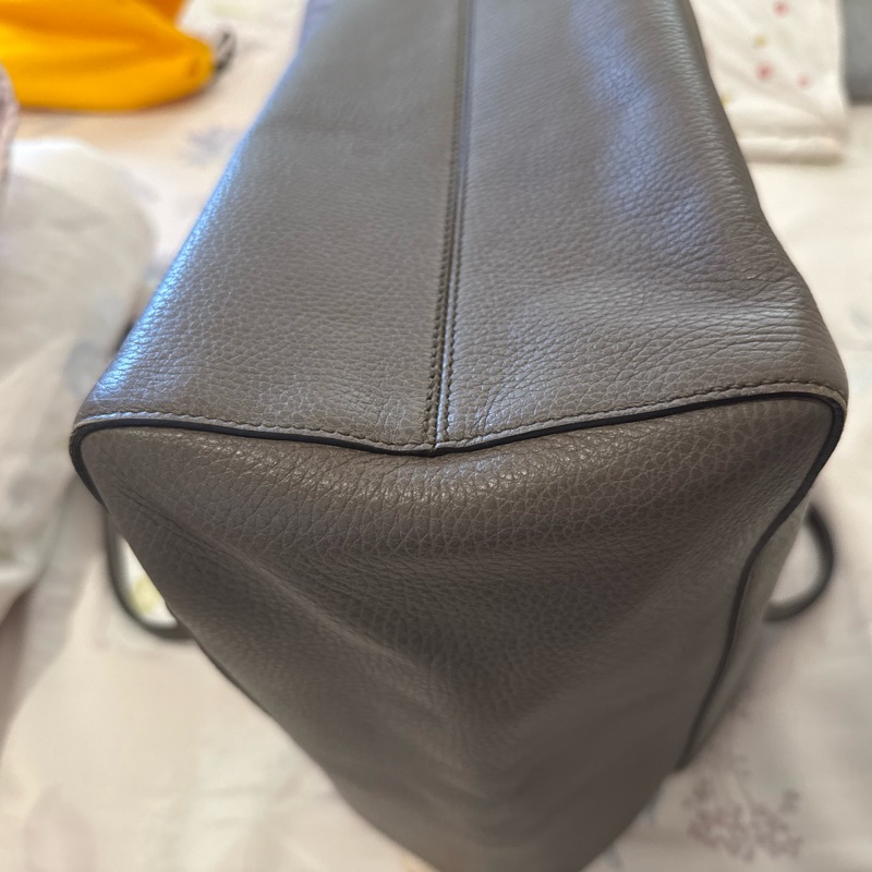 Gucci 牛皮托特包-11