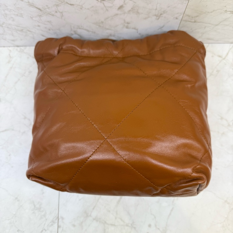 CHANEL 咖色Min22包 晶片-1