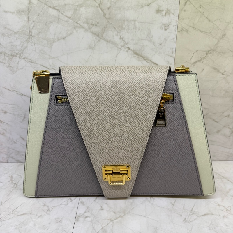 LV 灰拼藍金鍊TRAPECE手袋/M53813-0