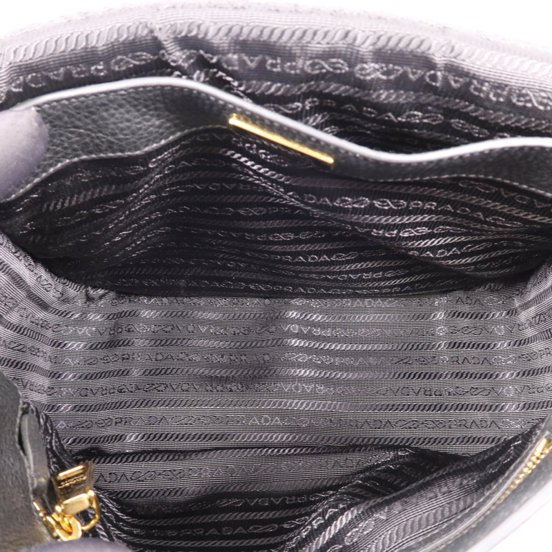 PRADA 牛皮皮革Shoulder Bag金扣肩背袋-12
