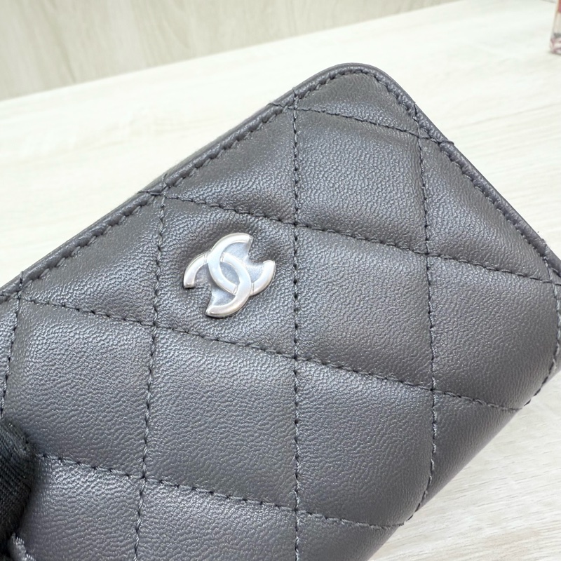 CHANEL碳灰色羊皮銀釦零錢卡包AP0216-9