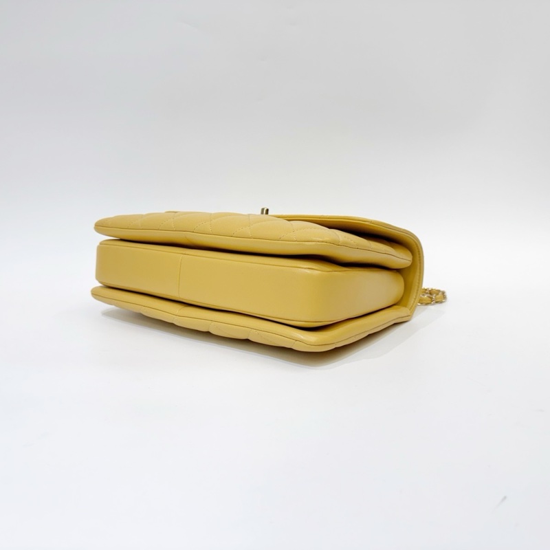 Chanel 鵝黃羊皮金釦Trendy CC手提斜背包A69923-5