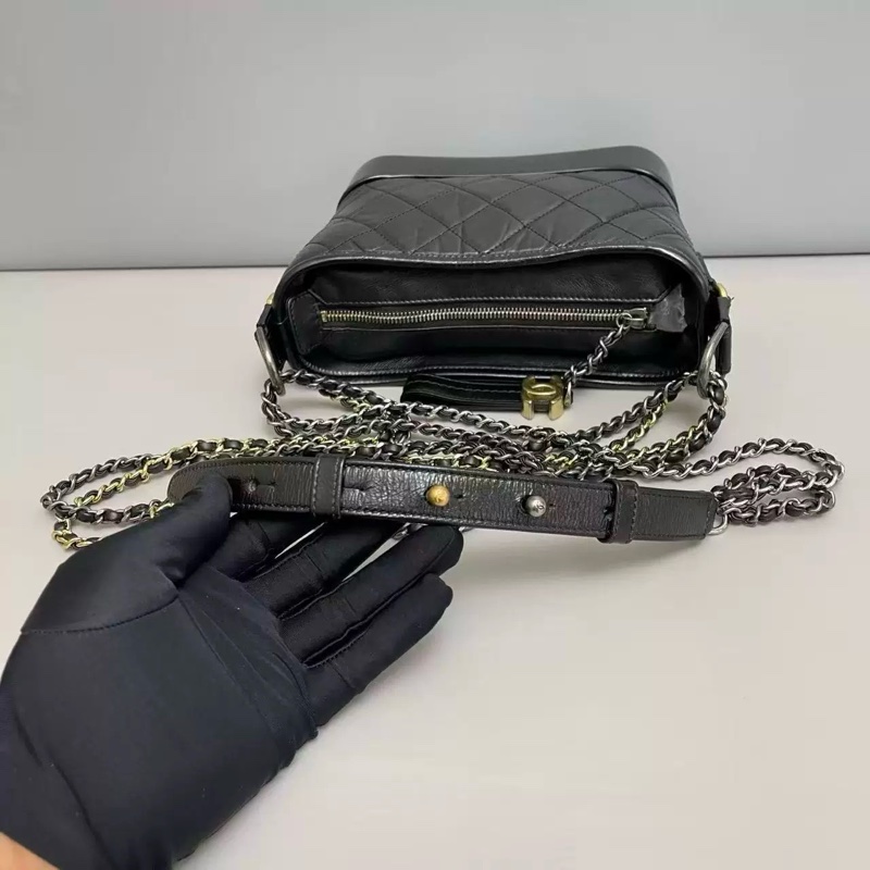 香奈兒Chanel 牛皮黑金流浪包 保卡款 26開-3