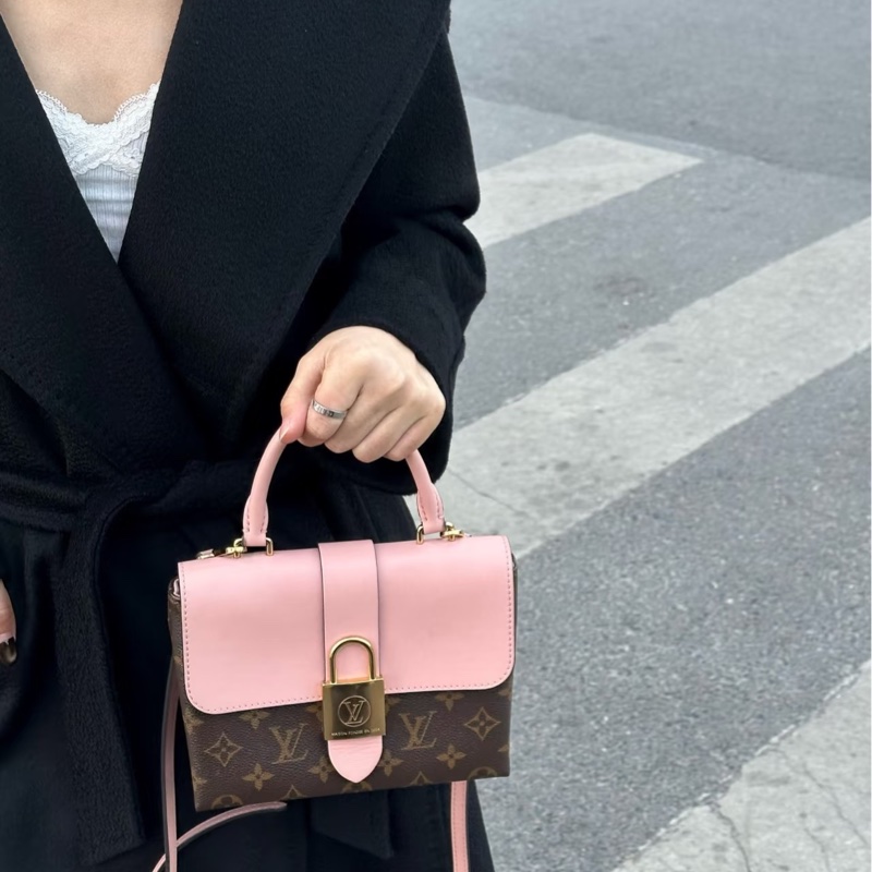 💗香緹國際精品💗 LV Locky bb 櫻粉色-0