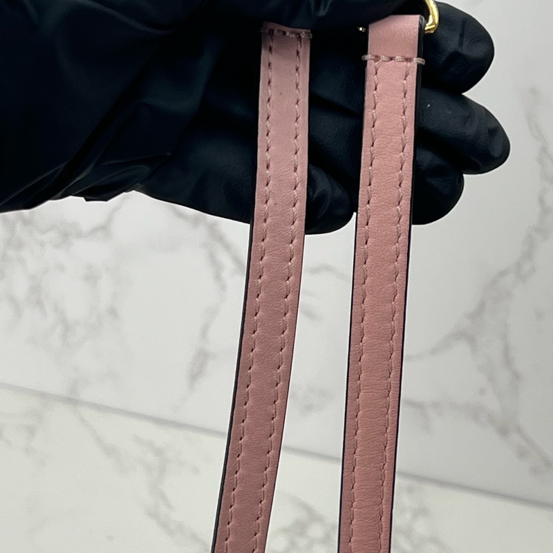 💗香緹國際精品💗 LV Locky bb 櫻粉色-20