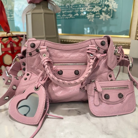 Balenciaga 淺粉色羊皮霧金釦Mini肩斜背機車包700940210B06904