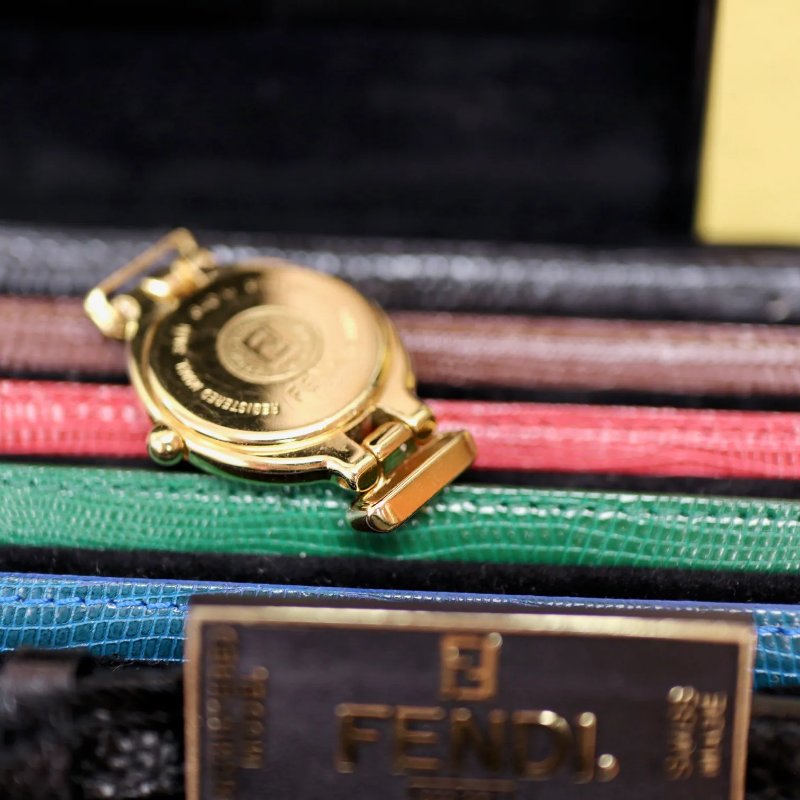 FENDI Chameleon 腕錶 連可替換錶帶-17