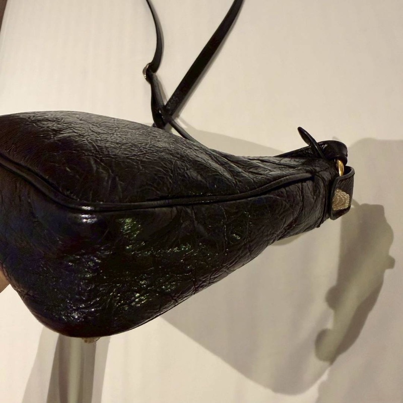BALENCIAGA 巴黎世家 METALLIC EDGE HIP 金扣 黑色 肩背包 側背包 斜背包 手提包-11