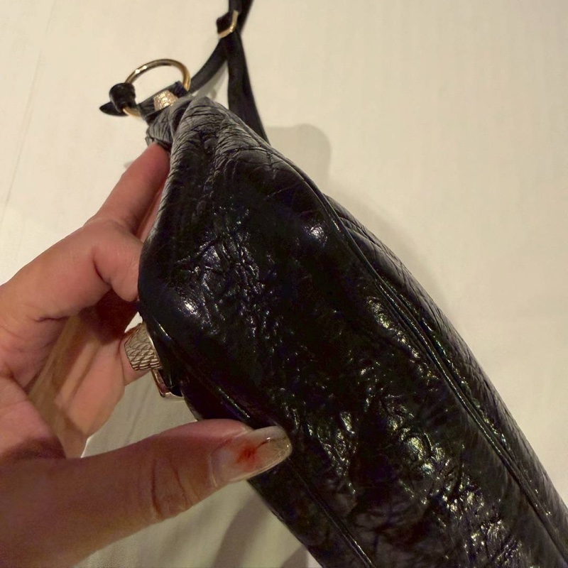 BALENCIAGA 巴黎世家 METALLIC EDGE HIP 金扣 黑色 肩背包 側背包 斜背包 手提包-12