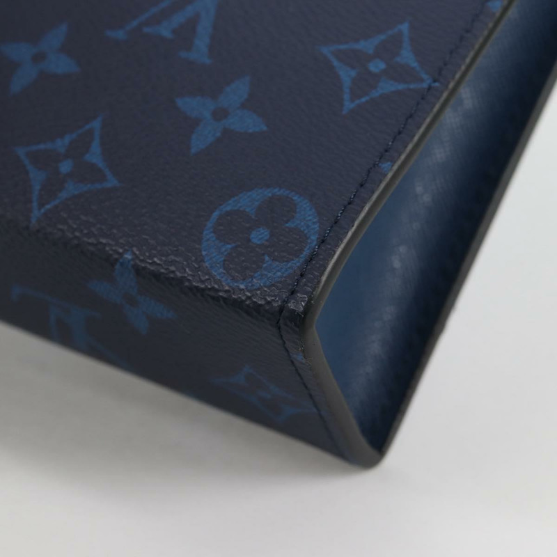 【日本直送】路易威登 Tiger Lama Monogram Pochette Voyager 中型包 M30423 LV 正品 135300M-15