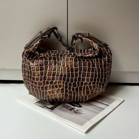 Fendi 古銅鍊帶金色鱷魚紋布小hobo 肩側包