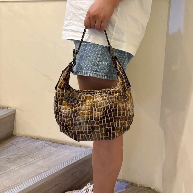 Fendi 古銅鍊帶金色鱷魚紋布小hobo 肩側包-3