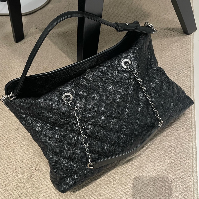 Chanel 黑銀魚子醬牛皮2way龍蝦包hobo 大號 底長約38cm-5