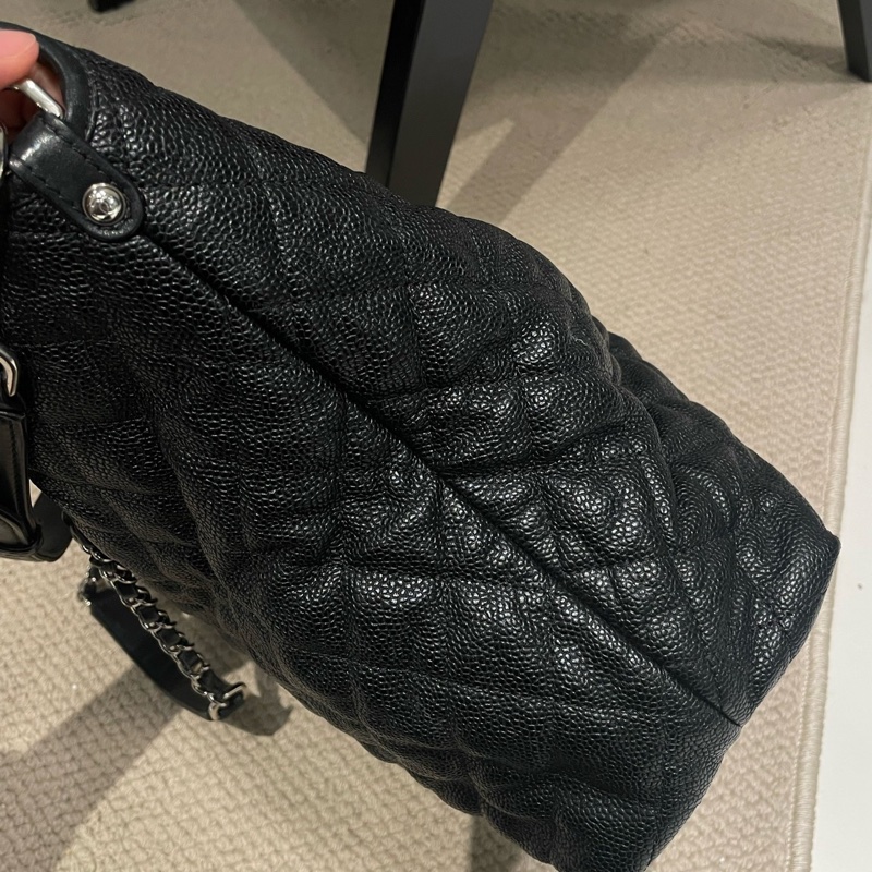 Chanel 黑銀魚子醬牛皮2way龍蝦包hobo 大號 底長約38cm-7