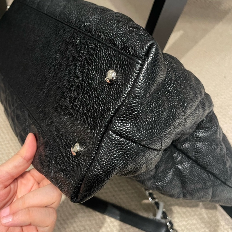 Chanel 黑銀魚子醬牛皮2way龍蝦包hobo 大號 底長約38cm-11