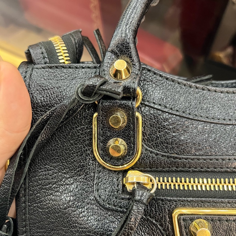 Balenciage 機車包 mini 黑金 底長約23 配件防塵 。-8