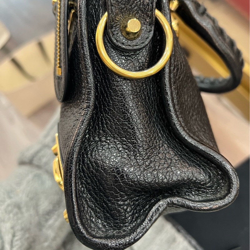 Balenciage 機車包 mini 黑金 底長約23 配件防塵 。-12