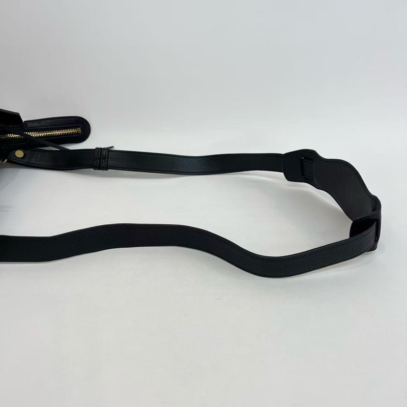 Balenciage 機車包 mini 黑金 底長約23 配件防塵 。-6