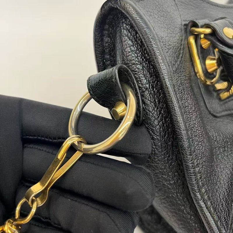 Balenciage 機車包 mini 黑金 底長約23 配件防塵 。-13