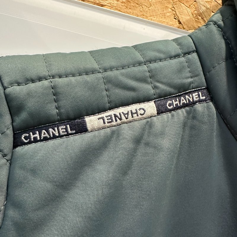 【美收精品】CHANEL 湖水綠外套 4-270【隔月月中將轉賣至日本 上架期限30天】-3