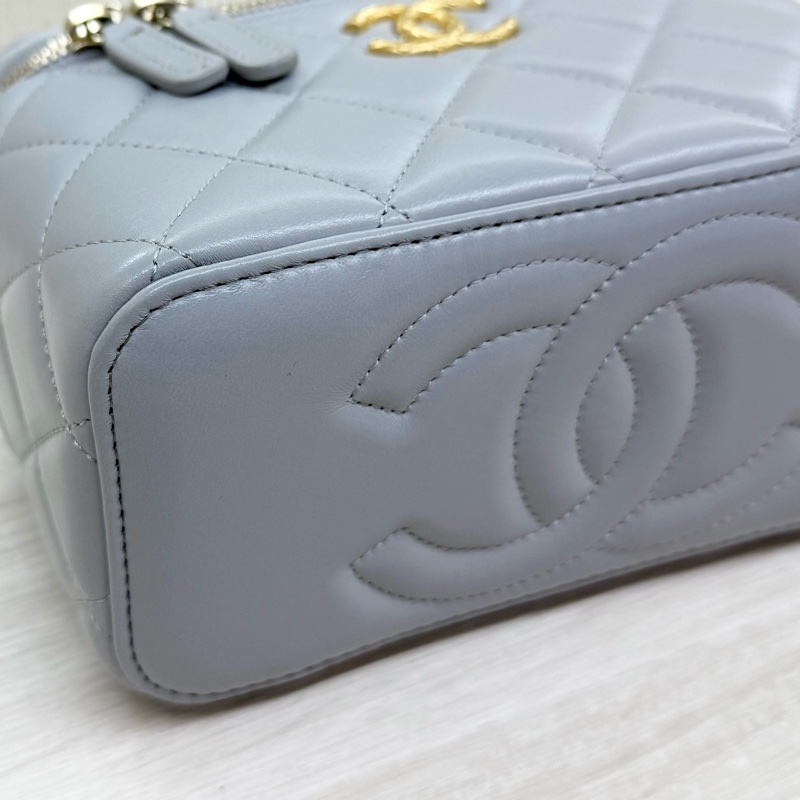 CHANEL灰色羊皮金色調節扣長盒子AP2303-7