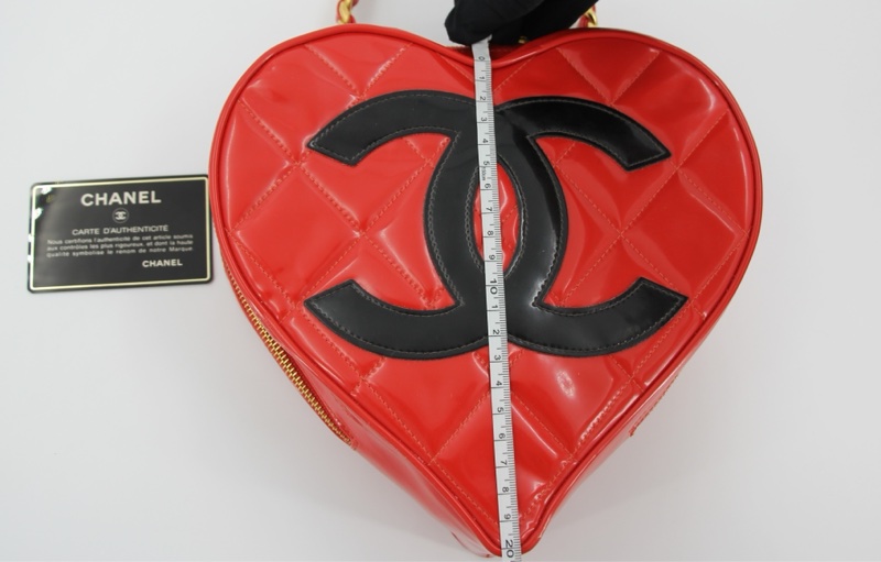 Chanel Vintage 1995 Leather Red Barbie Heart Vanity Handbag-27