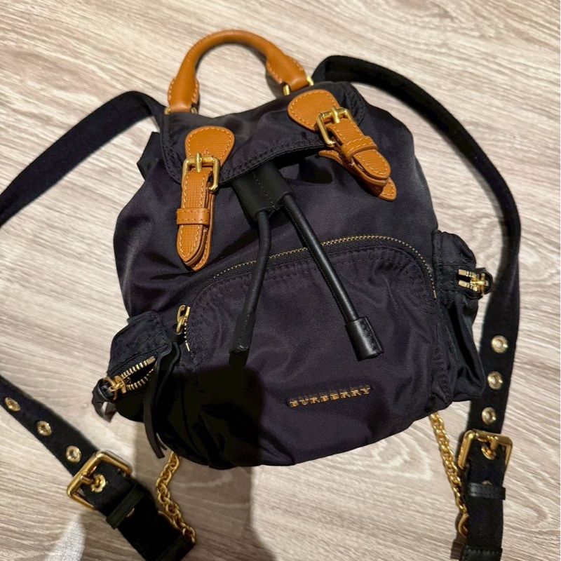 Burberry rucksack 黑金 mini 尼龍 後背包 雙肩包 手提包 肩背包-10