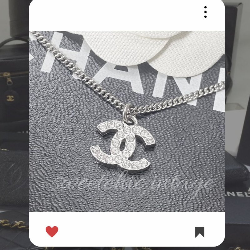 🛍️💖10 月新品上架 🔥 【罕品秒入】 ✨超美新到 !香奈兒 經典款 Chanel 銀色 CC 水鑽耳環 🔥 香奈兒熱賣款 香奈兒耳環 CHANEL EARRING-0