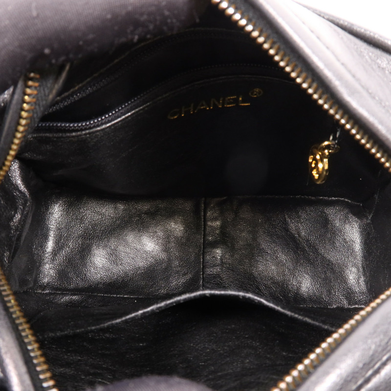 CHANEL 羊皮皮革Chain Shoulder金扣鏈帶肩背袋-9