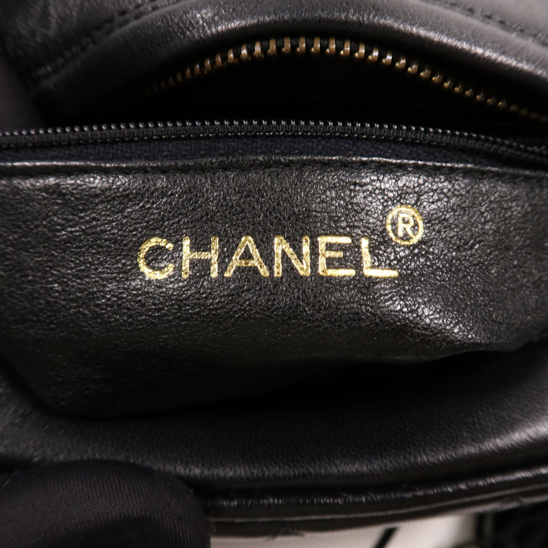 CHANEL 羊皮皮革Chain Shoulder金扣鏈帶肩背袋-12