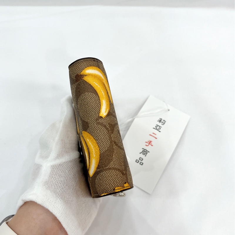 莉亞精品♡Coach 對開短夾 香蕉 二手-4