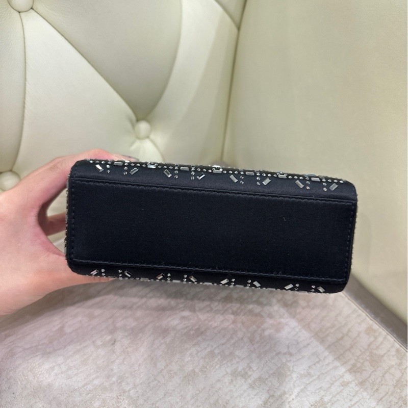 🍁Dior迪奥黑色丝绸水钻缎面三格戴妃 尺寸17*15*7cm 公价40000-3
