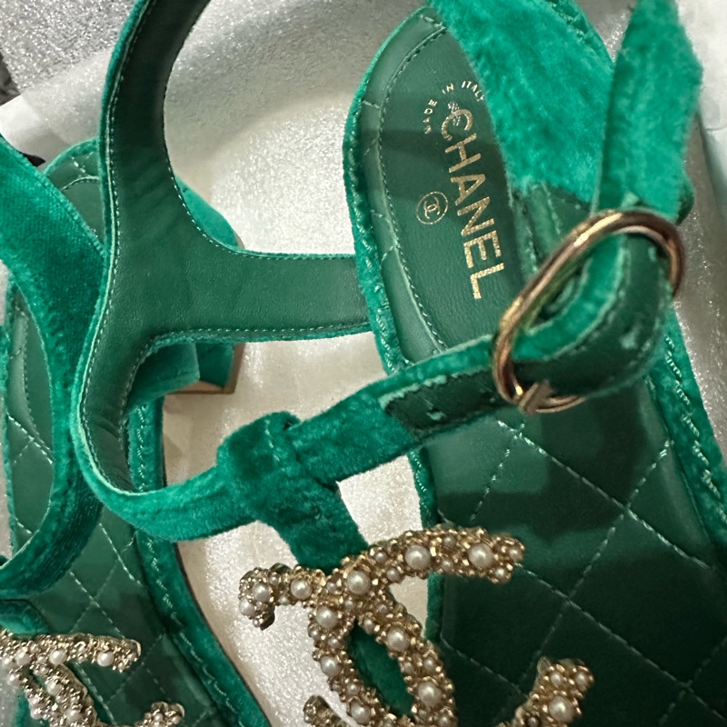 CHANEL 低跟涼鞋👡 37-11