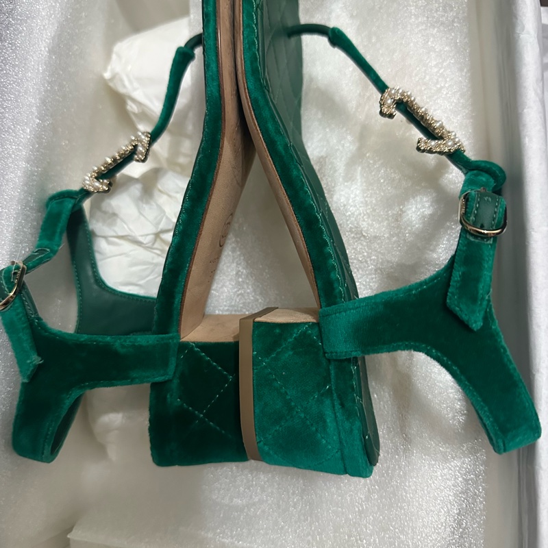 CHANEL 低跟涼鞋👡 37-14