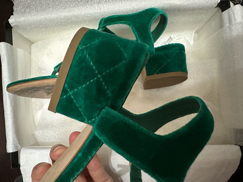 CHANEL 低跟涼鞋👡 37-15