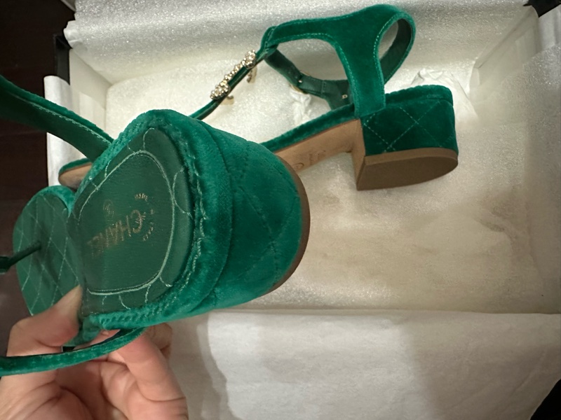CHANEL 低跟涼鞋👡 37-16